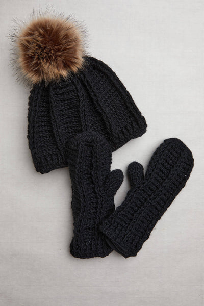 Brecken Noir Crochet Mittens