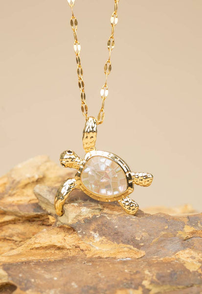 Turtle Necklace in Mother of Pearl