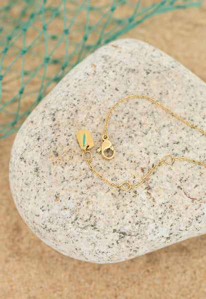 The Chosen Four-Sided Necklace Gold