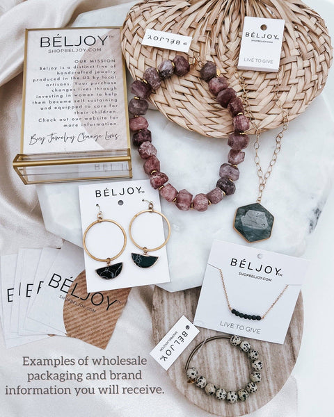 Amour Necklace