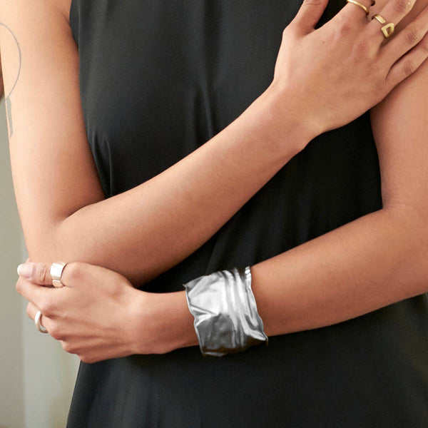 Crinkled Cuff (Silver)