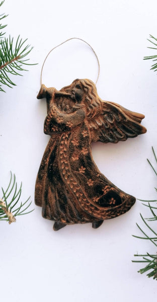 Trumpeting Angel | Beeswax Ornament