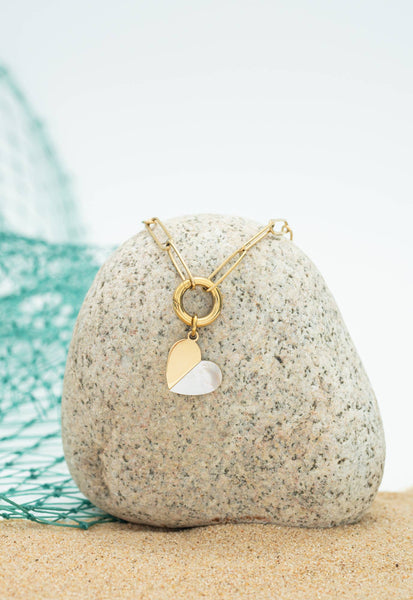 Heart of Mary Necklace Gold