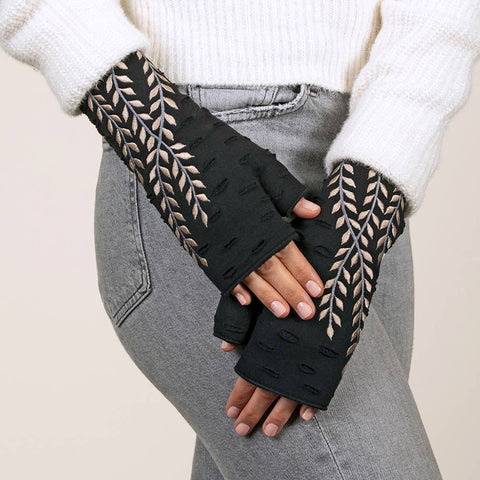 Trellis Fingerless Fleece Gloves