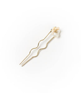 Aiyana Flower Hair Pin - Mother of Pearl