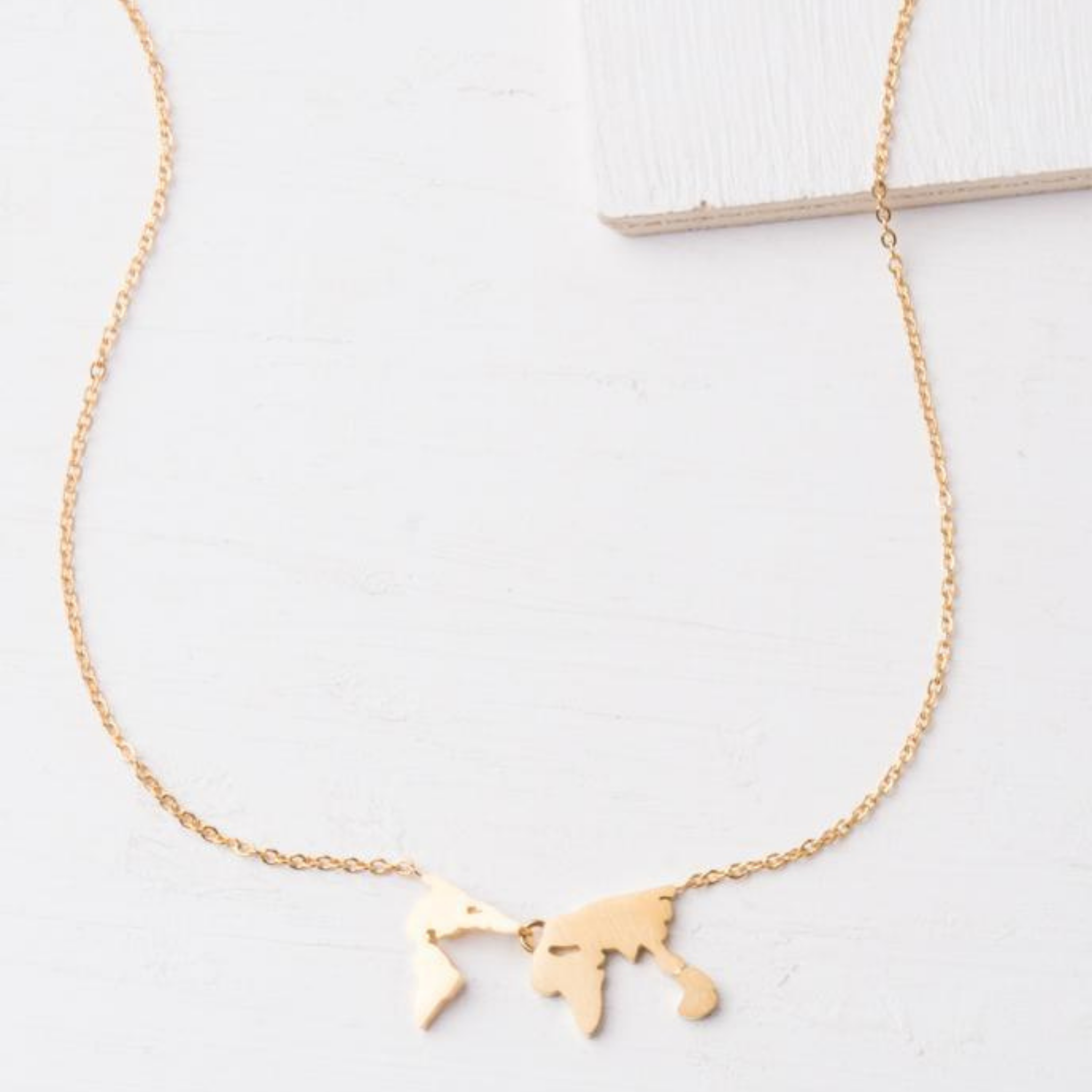 Eliana World Necklace