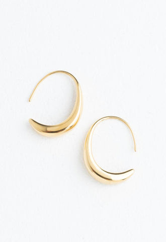 Crescent Moon Thread Drop Earrings in gold